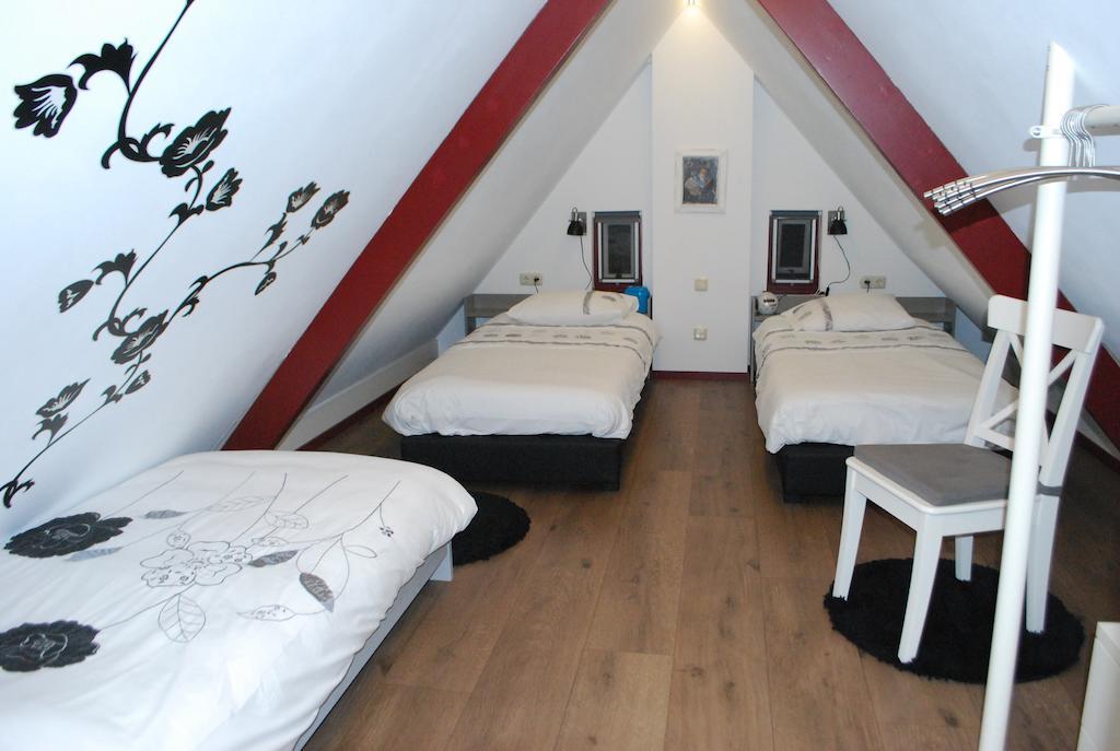 Vakantiehuis "It Koaihus" Jistrum Стая снимка