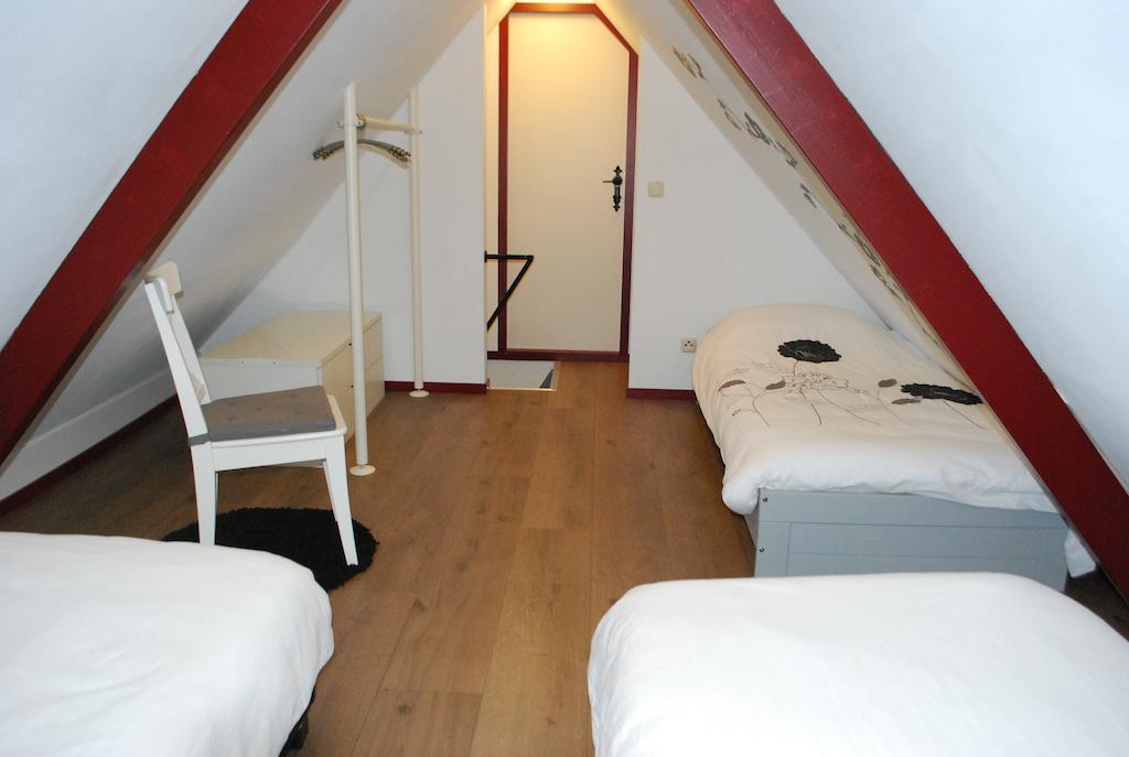 Vakantiehuis "It Koaihus" Jistrum Стая снимка
